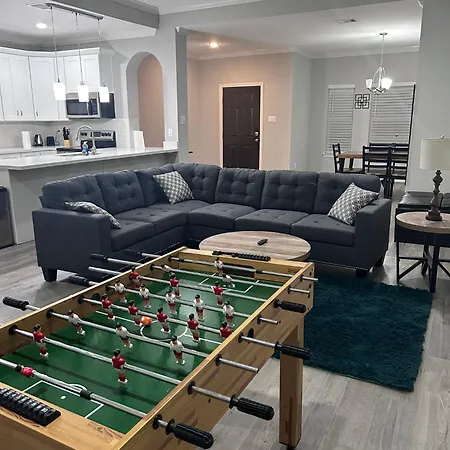 Stunning 3Br Home Near Downtown Houston - Sleeps 8